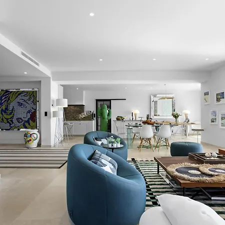 250 M² Vue Luxe Parking וילה גרימו